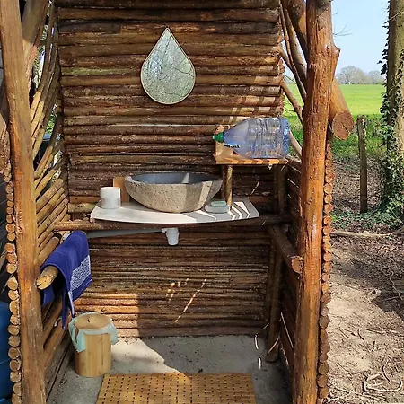 Hebergements Insolites Dans Un Cadre Naturel Preserve Campingplads