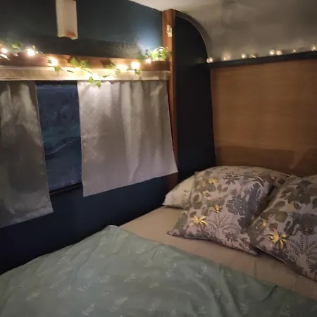 Campingplads Hebergements Insolites Dans Un Cadre Naturel Preserve